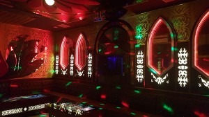 Thi công phòng karaoke Đông Tây 2 - Đức Trọng